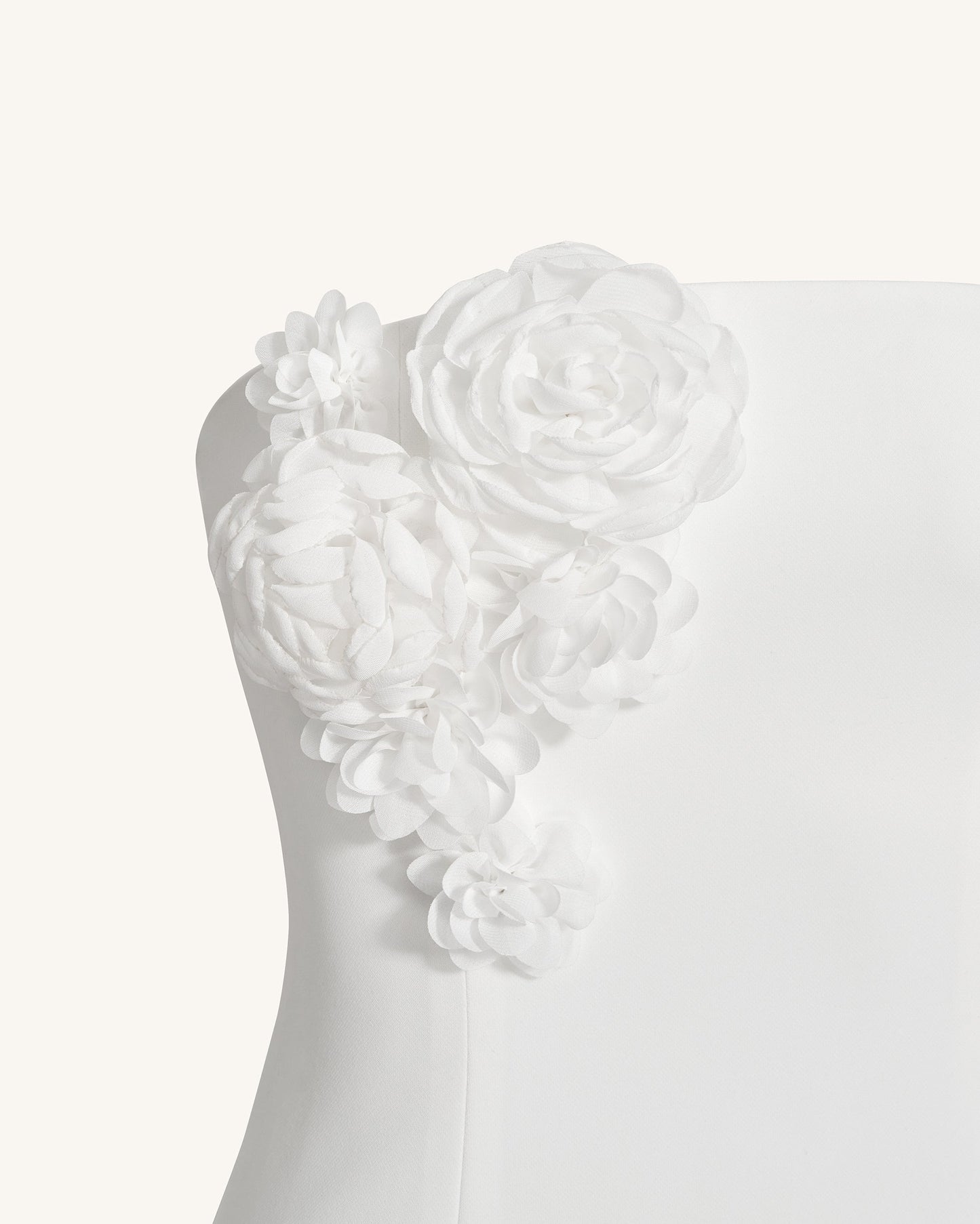 Petal Perfection 雞尾酒洋裝 - 白色