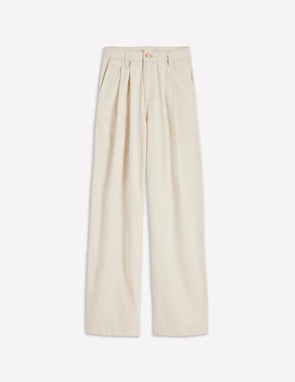 Pleated Wide Leg Jeans-Ecru
