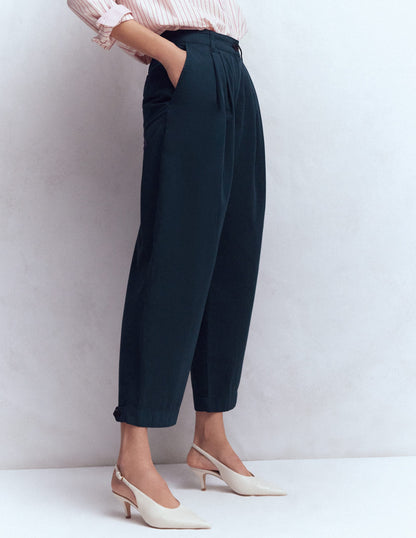 Pleat Barrel Leg Pants-Navy