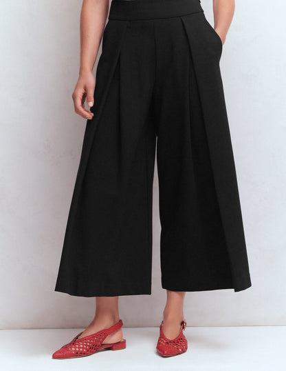 Single Pleat Ponte Culottes-Black