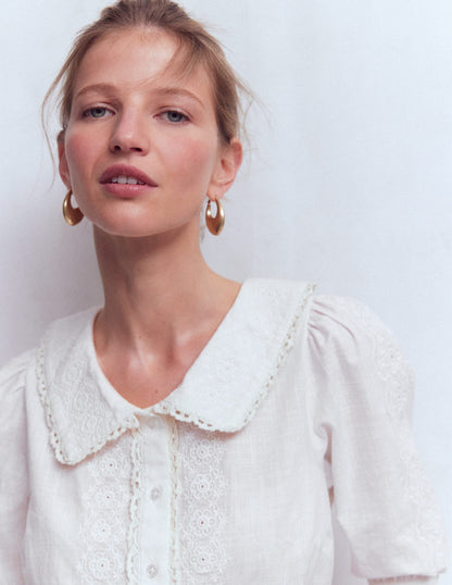 Short Sleeve Pretty Collar Top-White