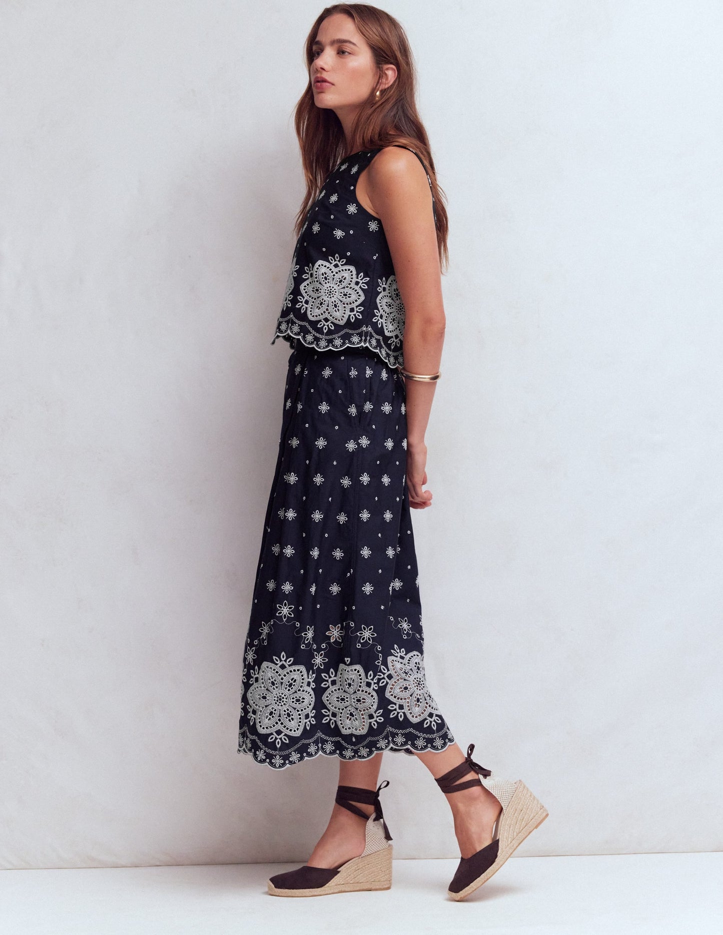 Sofia Broderie Shell Top-Navy