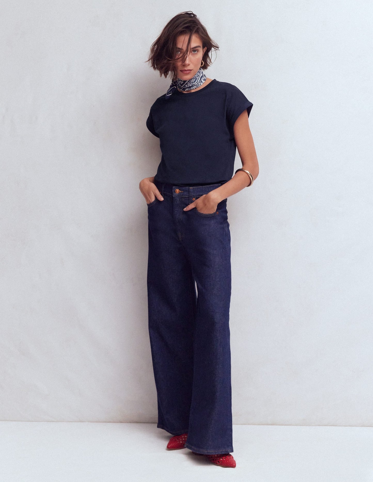 Turn Back T-shirt-Navy