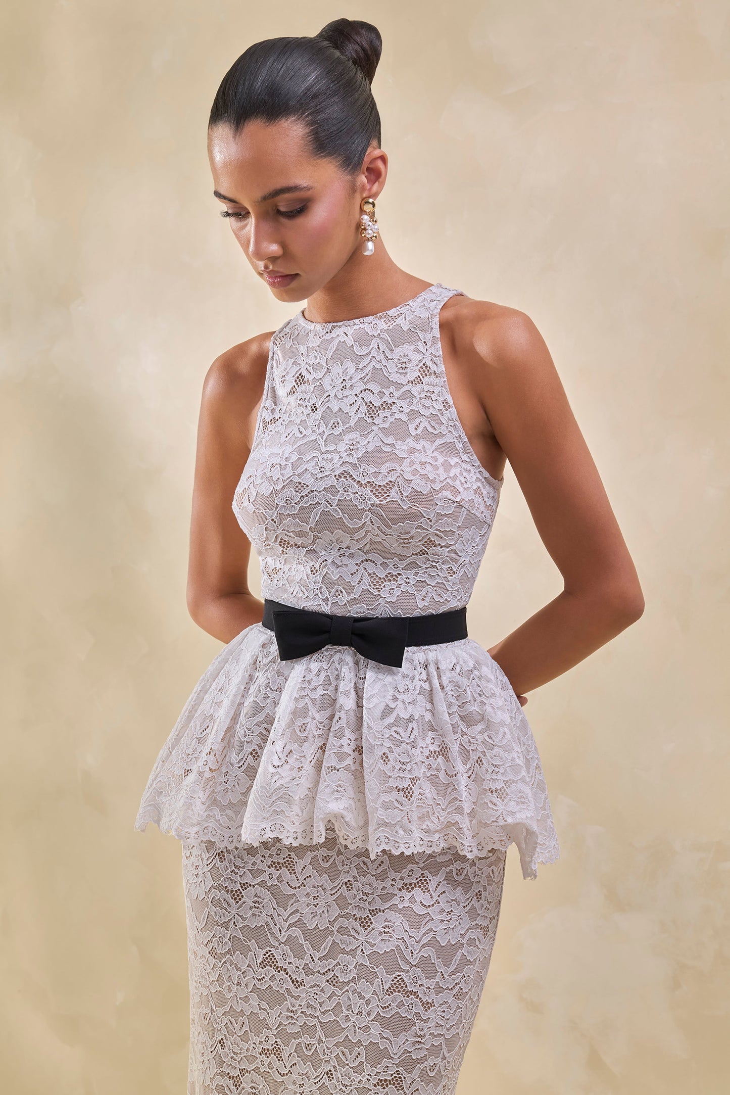 Malisse | White Lace Round-Neck Top With Belt-Detail