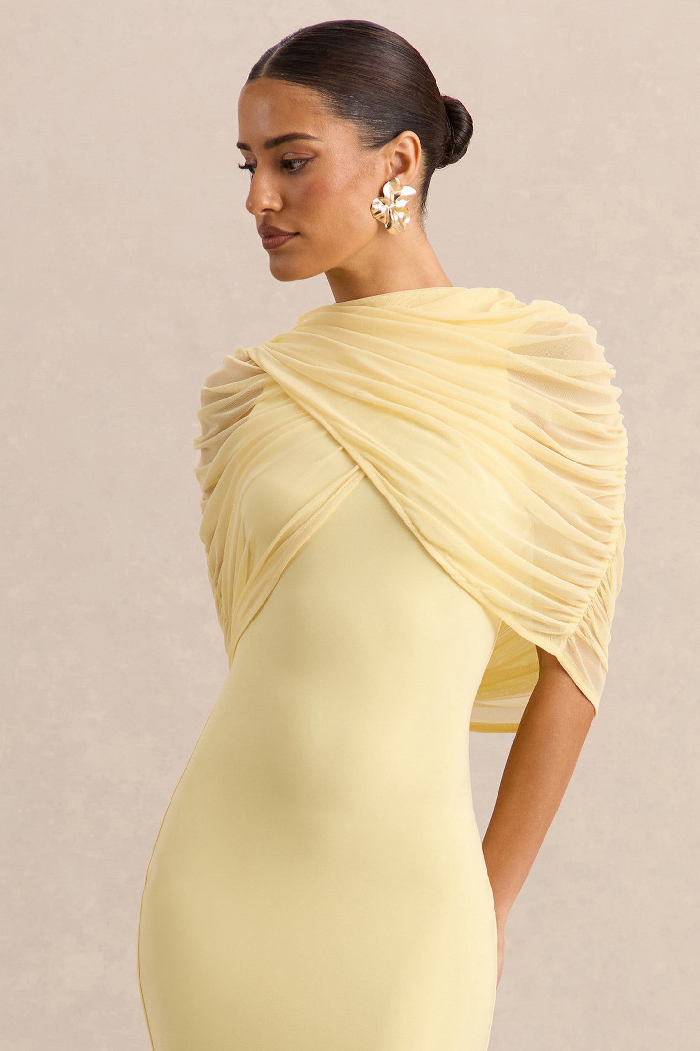 Magoria | Lemon Mesh Round-Neck Cape