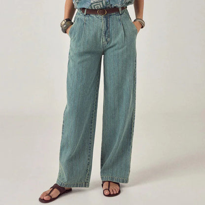 Maison Hotel Lucky Pant
