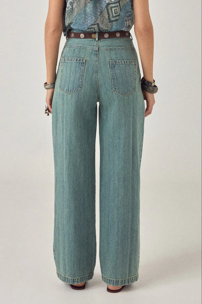 Maison Hotel Lucky Pant